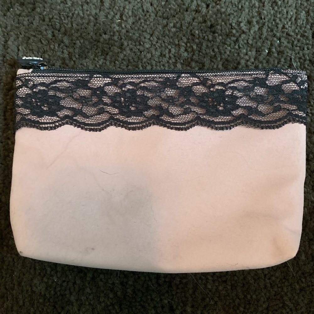Pale Pink Ispy Makeup Case